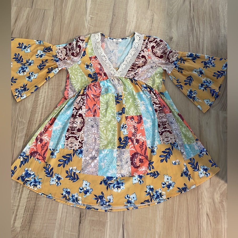 UMGEE Patchwork Bell Sleeve Dress Size M